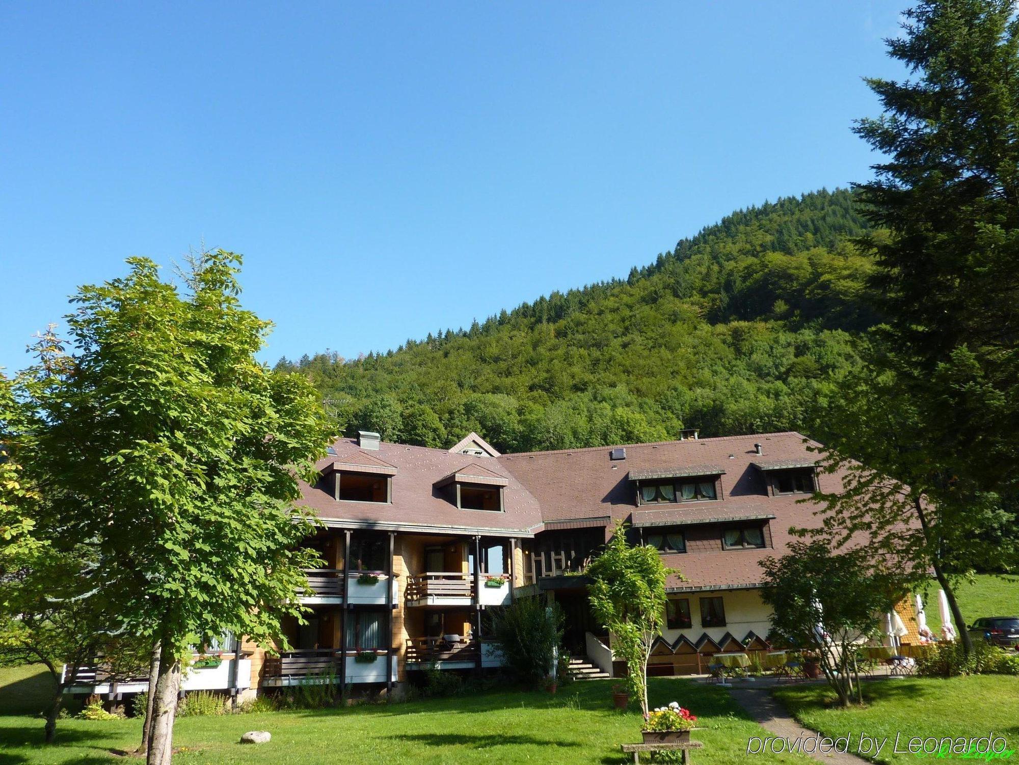 Hotel Lawine Тодтнау Екстериор снимка